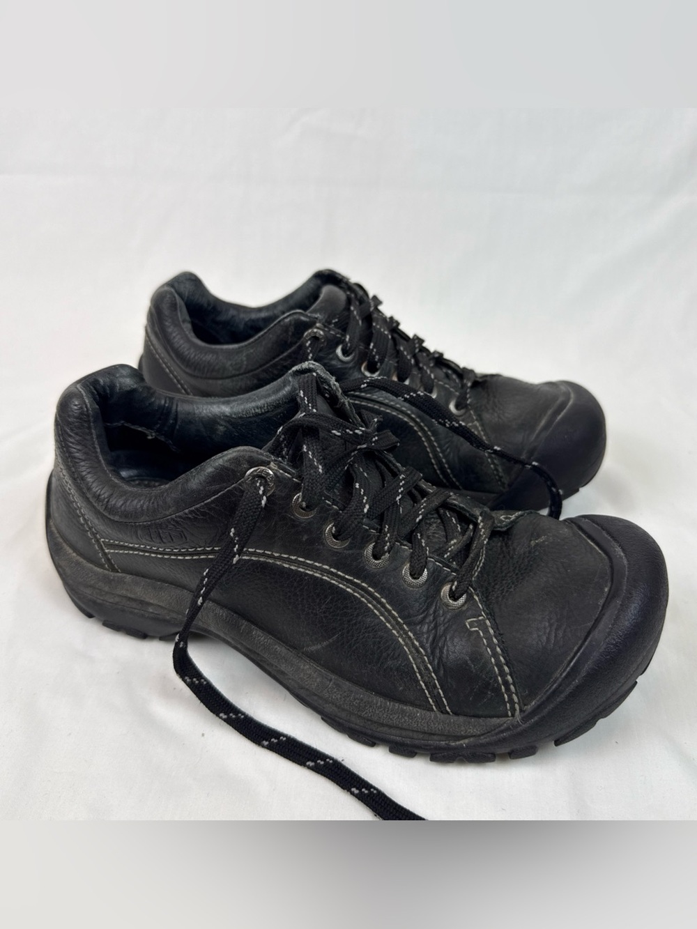 Keen Women’s Black Leather Lace-Up Comfort Work Shoes